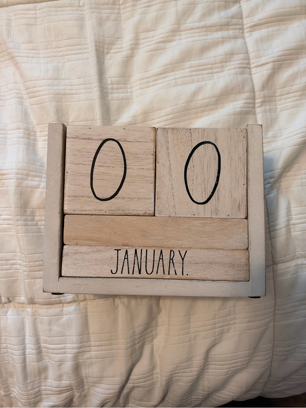 Rae dunn block calendar
